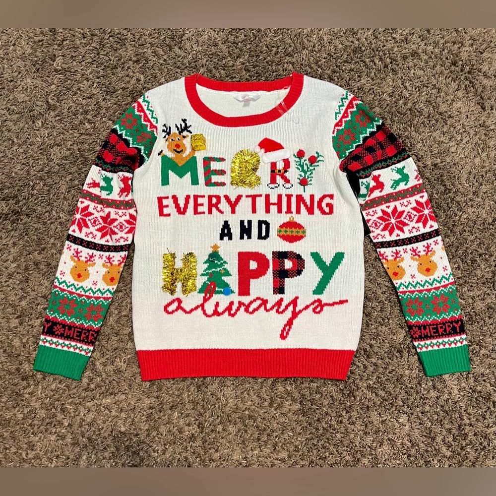 Christmas Sweater NWT, Juniors size L 11-13